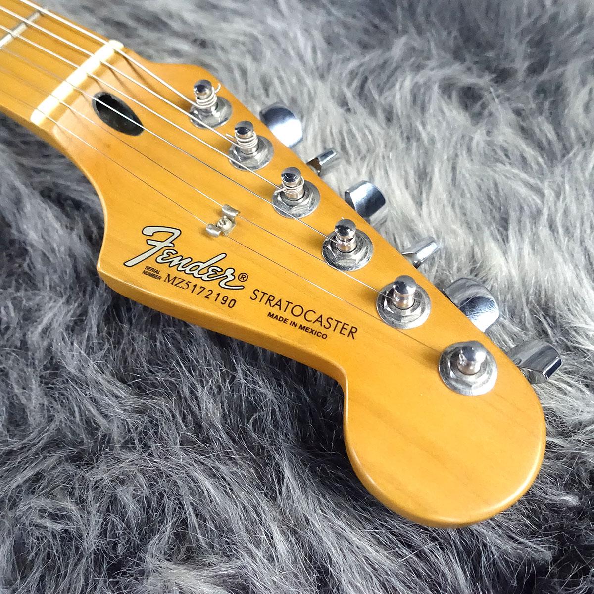 60TH ANNIVERSARY STANDARD STRATOCASTER Blizzard Pearl Fender