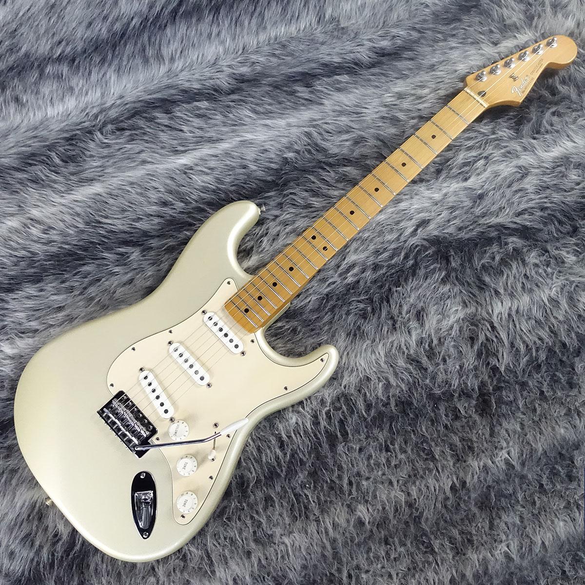 60TH ANNIVERSARY STANDARD STRATOCASTER Blizzard Pearl Fender 