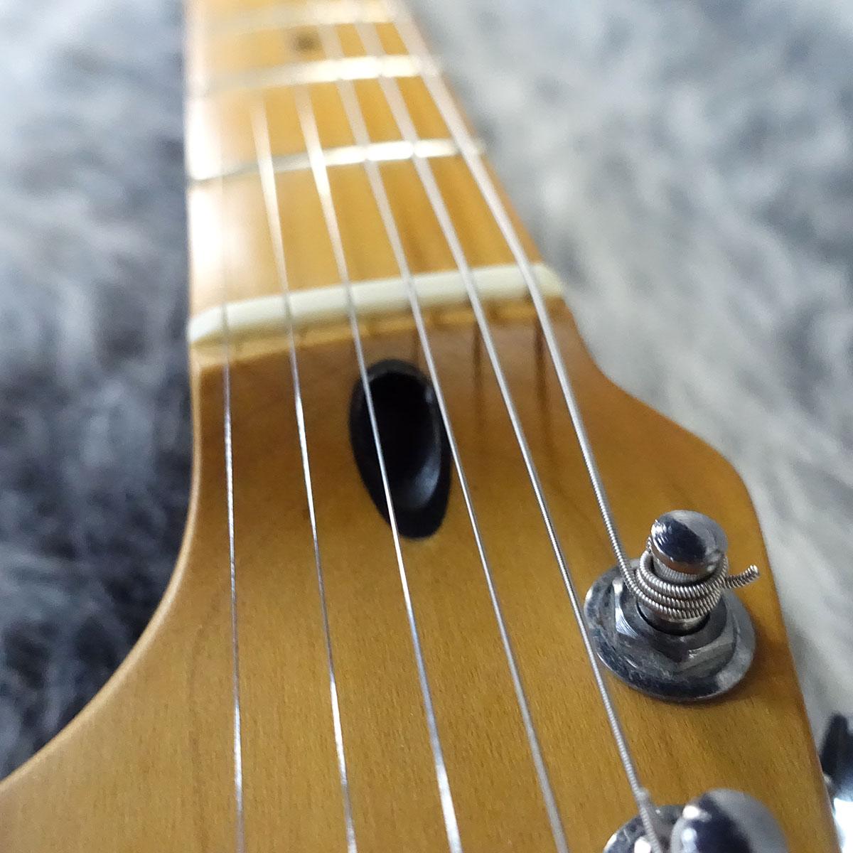60TH ANNIVERSARY STANDARD STRATOCASTER Blizzard Pearl Fender