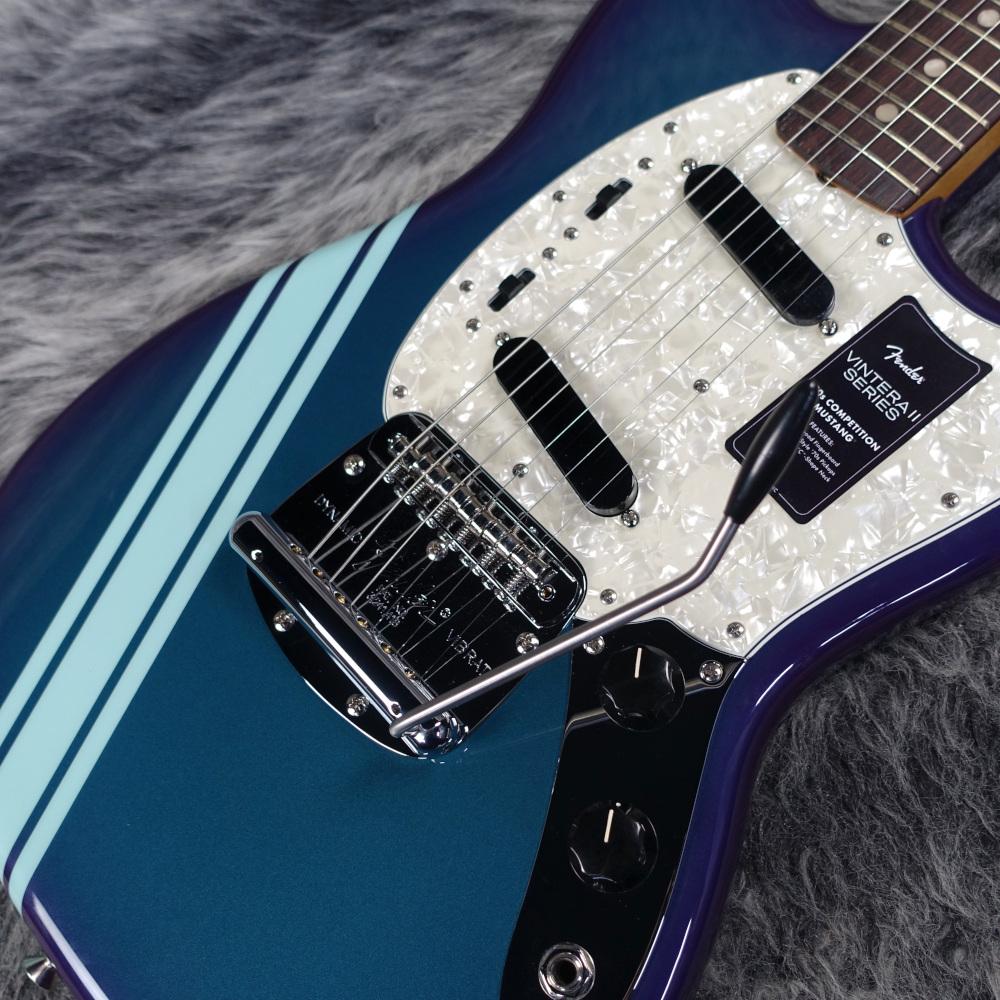 Vintera II 70s Competition Mustang Competition Burgundy Fender