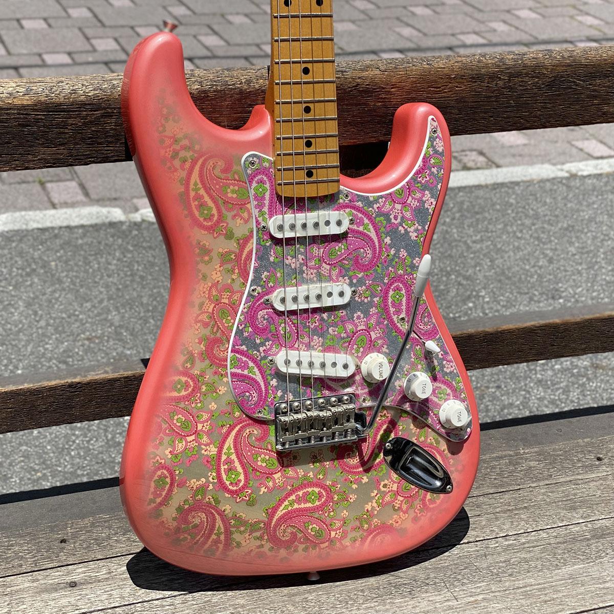 ST57-88 PRD Pink Paisley (Paisley Red) Fender Japan エレクトリック