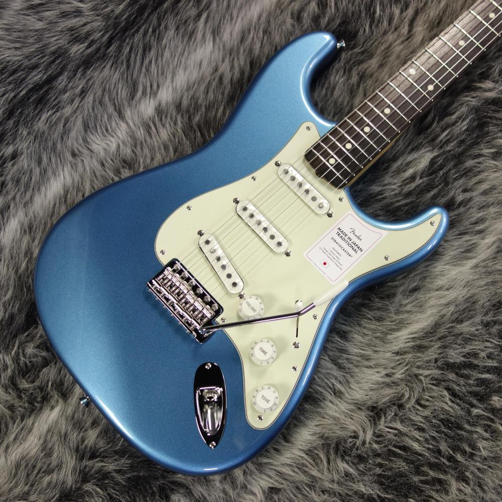 Made in Japan Traditional 60s Stratocaster Lake Placid Blue