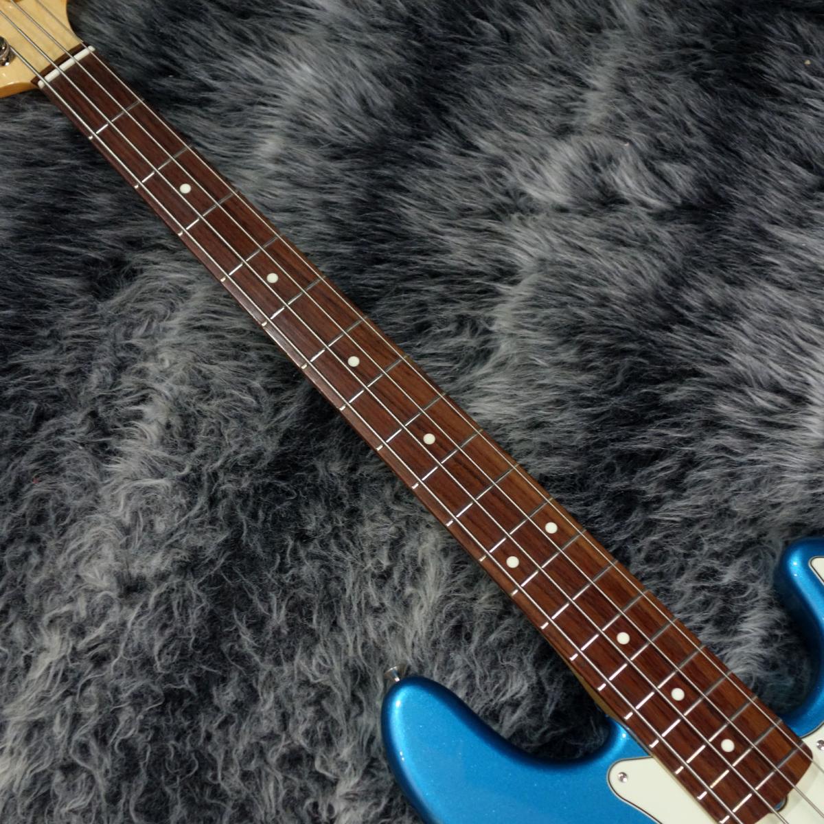 Fender Made in Japan Traditional II 60s Precision Bass RW Lake