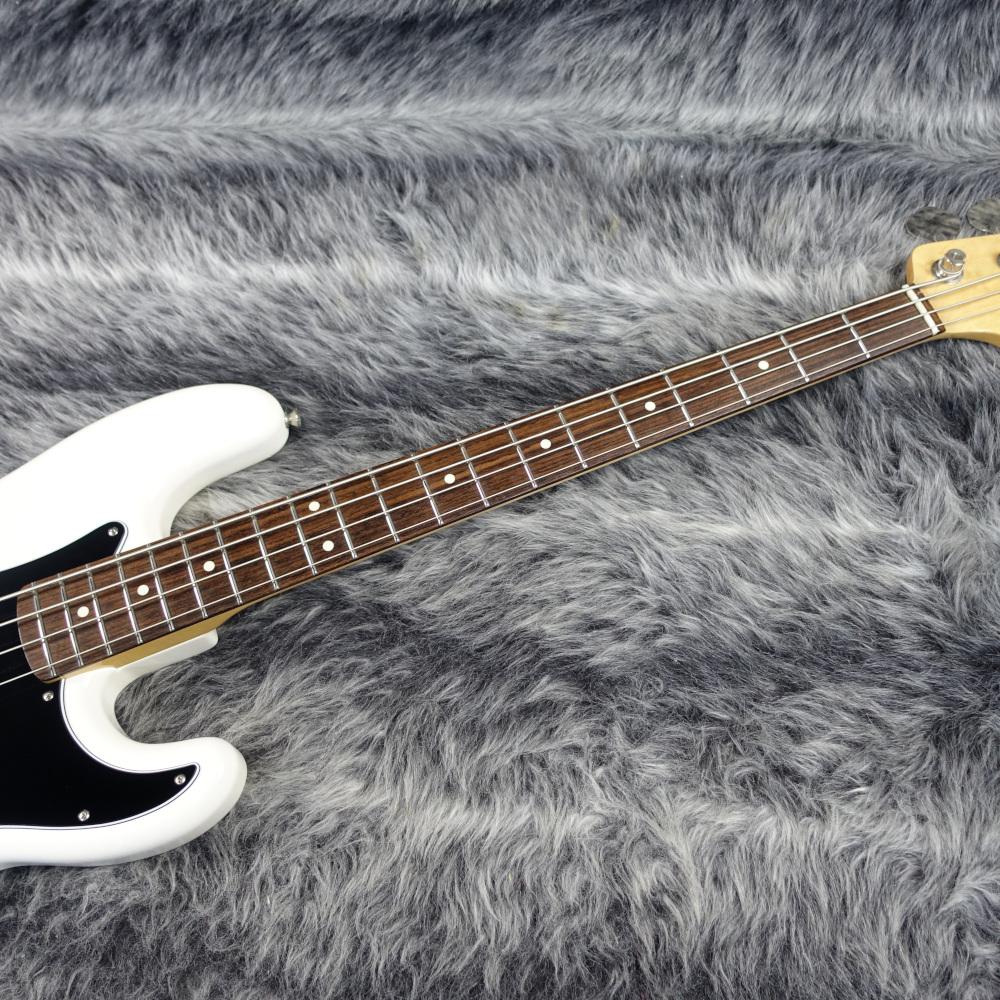 いのうえ出品ページ白いベースカラー Fender / Made in Japan Hybrid II Jazz Bass Rosewood