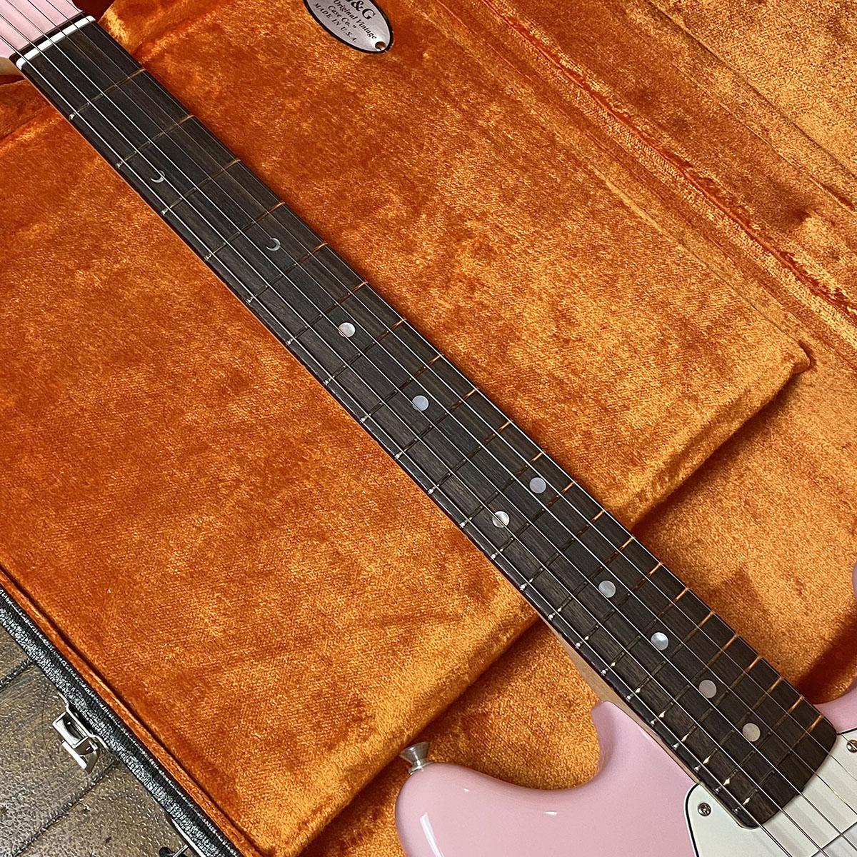 Fender Custom Shop Char Signature Mustang ”Pink Loud” 撫子