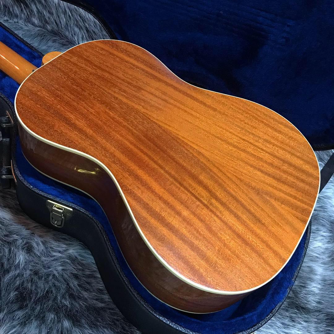 Gibson LG-2 American Eagle Antique Natural 2013 <ギブソン>｜平野楽器 ロッキン オンラインストア