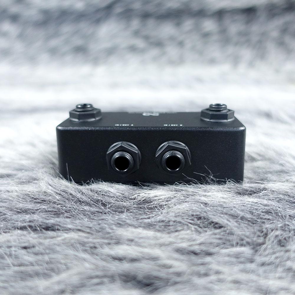OneControl Minimal Series Pedal Board Junction Box｜Hirano Music Online Store