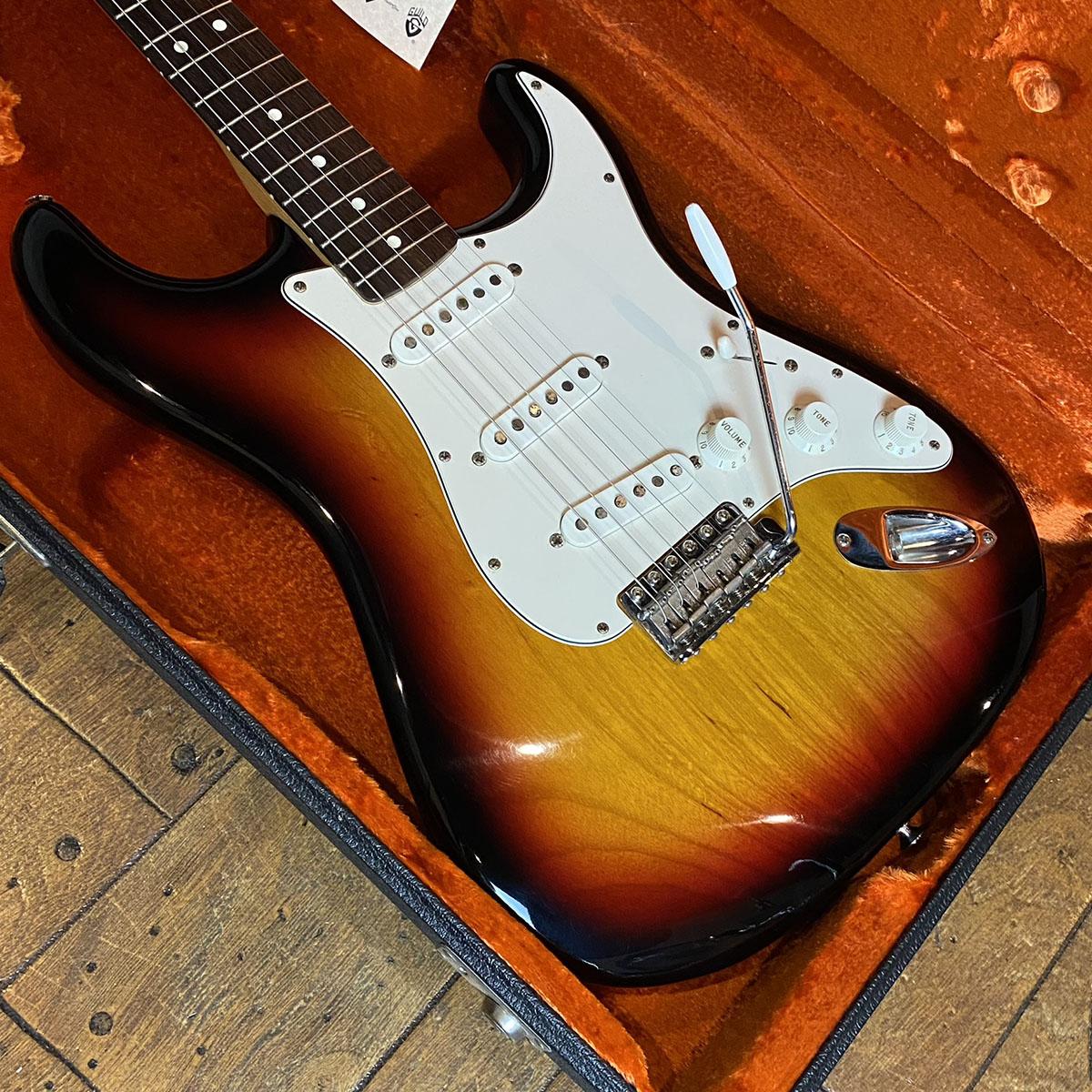 Fender USA American Vintage 70s Stratocaster 3Color Sunburst 2007 