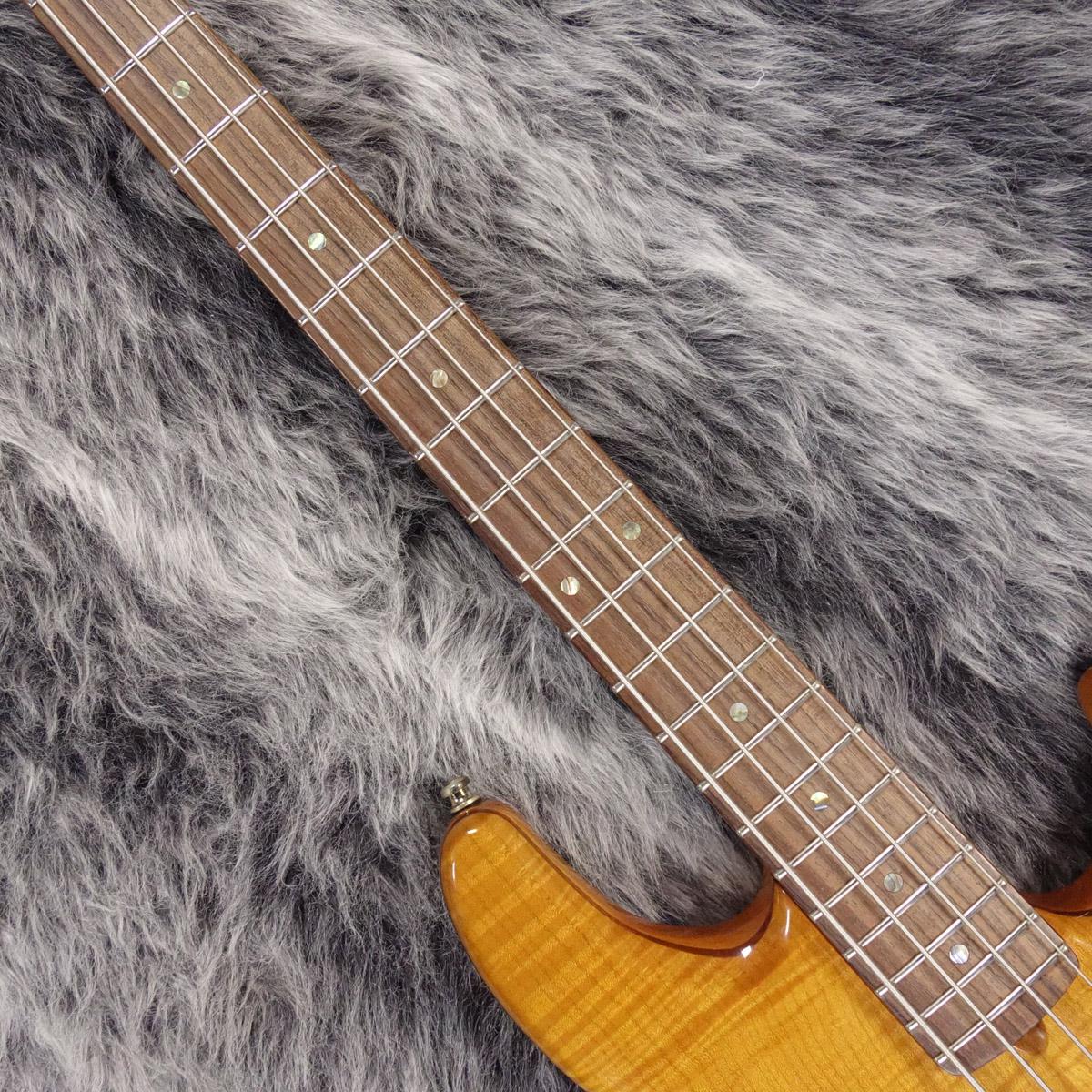 Fender USA American Deluxe ZONE Bass Amber <フェンダーユーエスエー